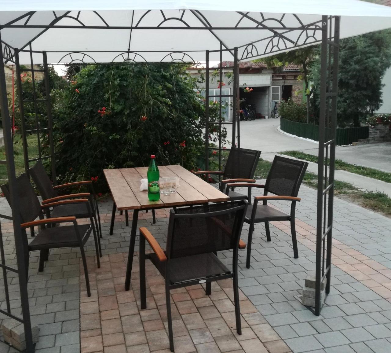 Apartmani Maja Zrenjanin Eksteriør bilde